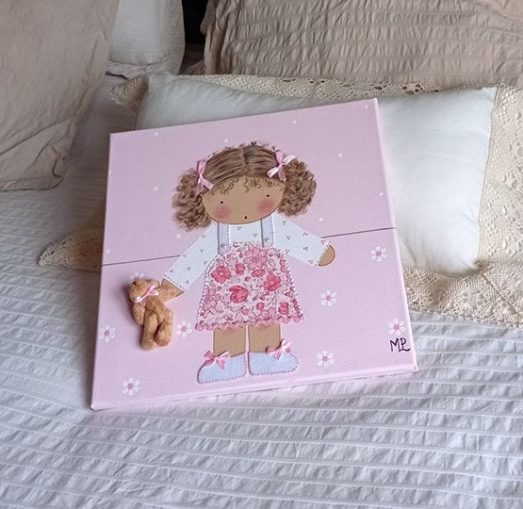 Cuadro infantil niña pelo rizado osito rosa ebe dibujo con nombre personalizado decoracion